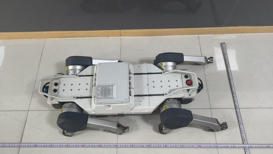 Quadruped Robot - FCC ID 2BFQD-JUEYINGX30 - Hangzhou Yunshenchu Technology Co., Ltd. (2)