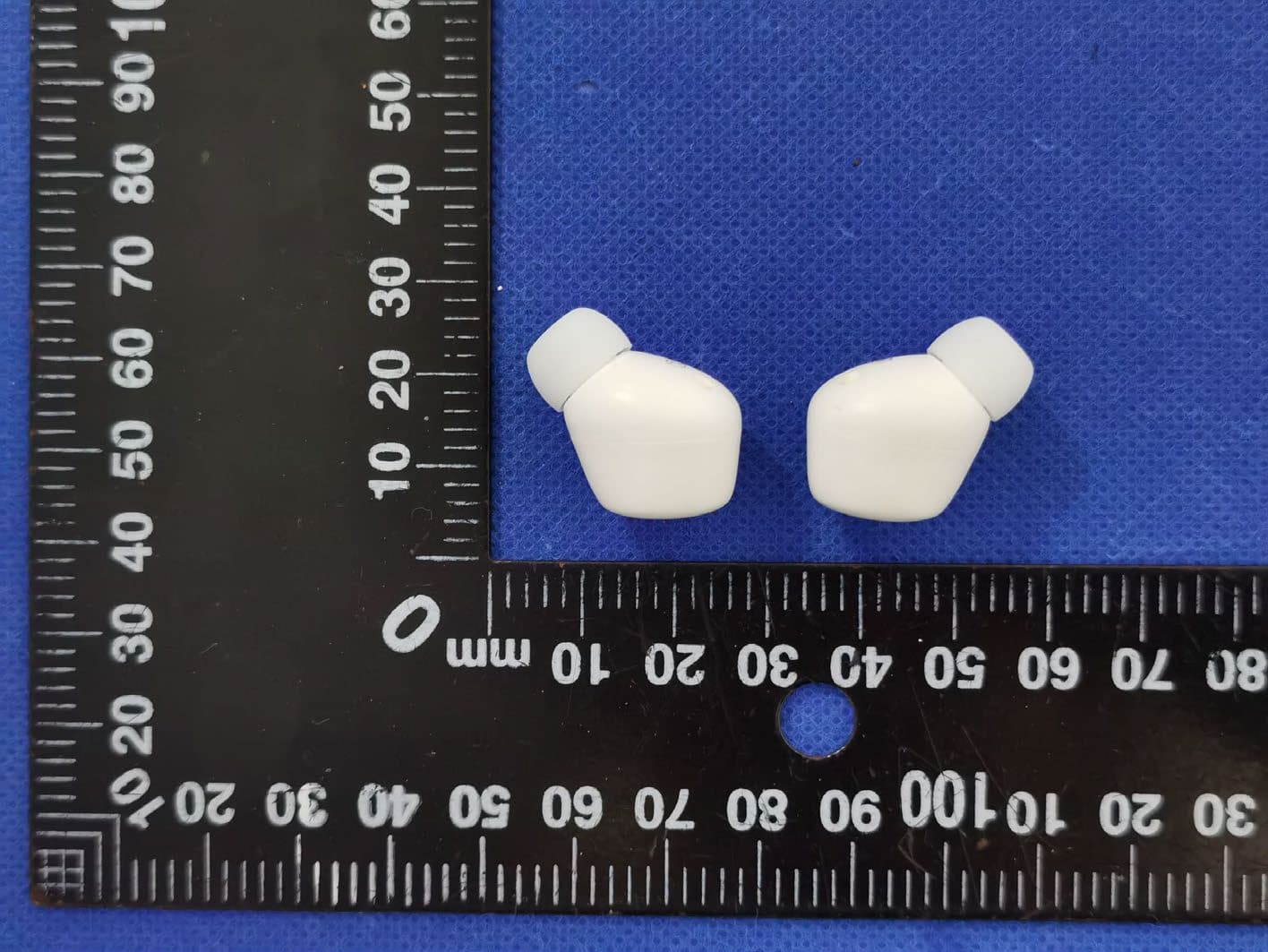 Wireless Earbuds - FCC ID 2BFQG-K01 - Shenzhen Senmeijia Electronics Co. (3)
