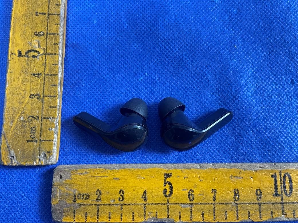 Headset - FCC ID 2BFQH-AIR3 - Hangzhou banzi Trading Co., Ltd (3)