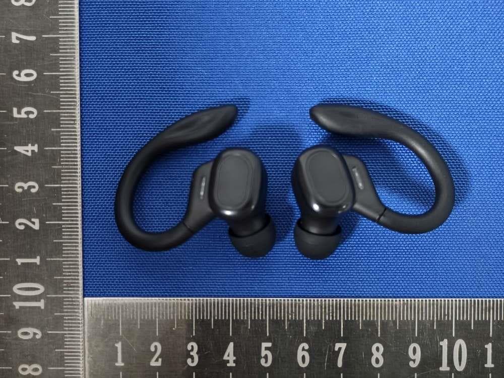 Wireless Headset - FCC ID 2BFQH-S42 - Hangzhou banzi Trading Co., Ltd (2)