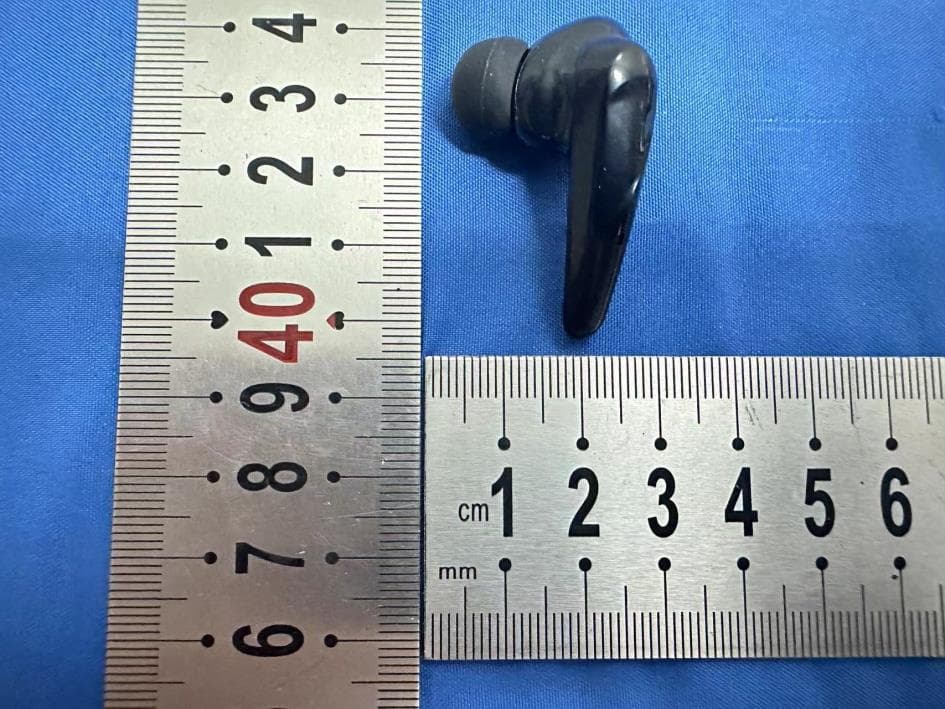 wireless earphones - FCC ID 2BFQQ-TWS - Shenzhen Taoyin Technology Co., Ltd. (4)