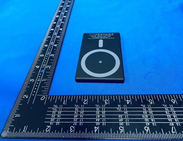 Wireless power bank - FCC ID 2BFRJ-AKD-YD52 - Dongguan AiKeDe Electronic Technology Co.,Ltd. (4)