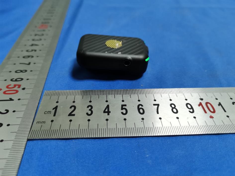 iCON AirMic Pro Transmitter - FCC ID 2BFVW-AMPT1 - Guangzhou Utech Digital CO.,Ltd. (5)