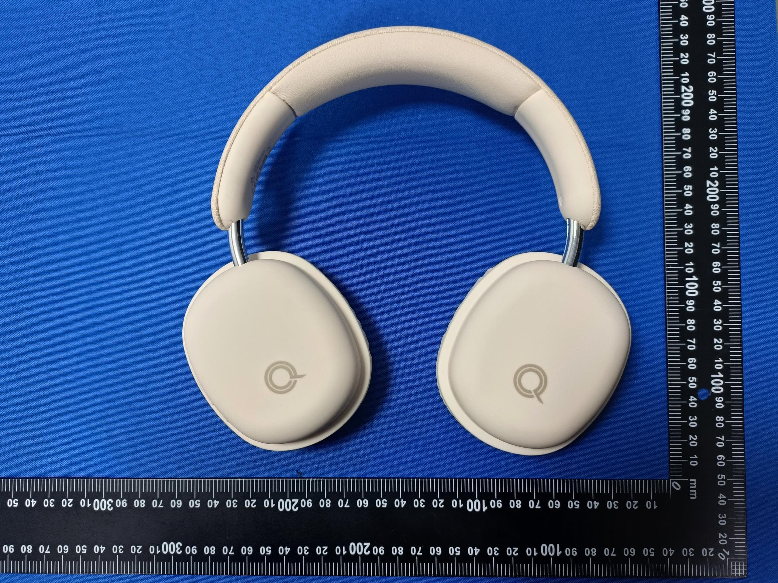 BLUETOOTH HEADPHONES - FCC ID 2BFXU-LHB203 - Dongguan Yinqu Technology Co.,Ltd