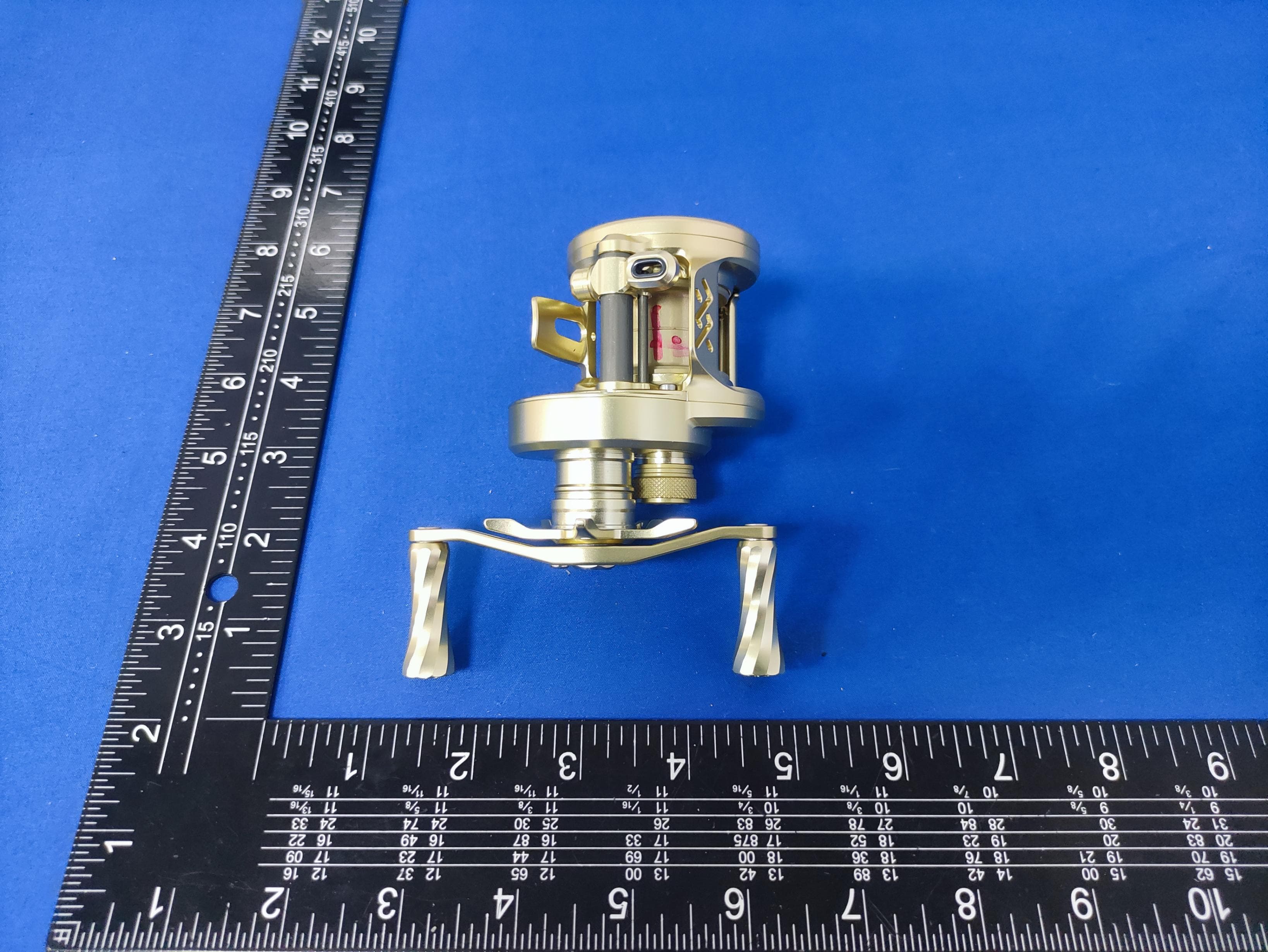 Smart fishing reel - FCC ID 2BFYC-B101 - Ningbo Loongze Fishing Tackle Co., Ld. (3)