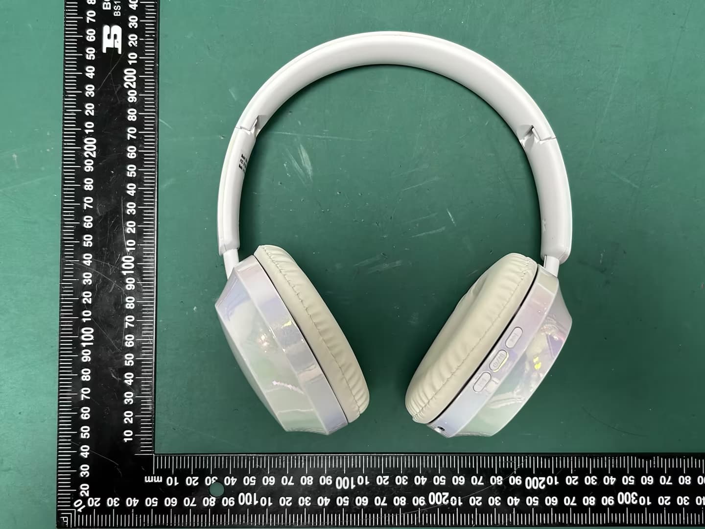 WIRELESS HEADPHONES - FCC ID 2BFYM-LHB121 - JINGSHAN  JINGYANG ELECTRONICS CO., LTD