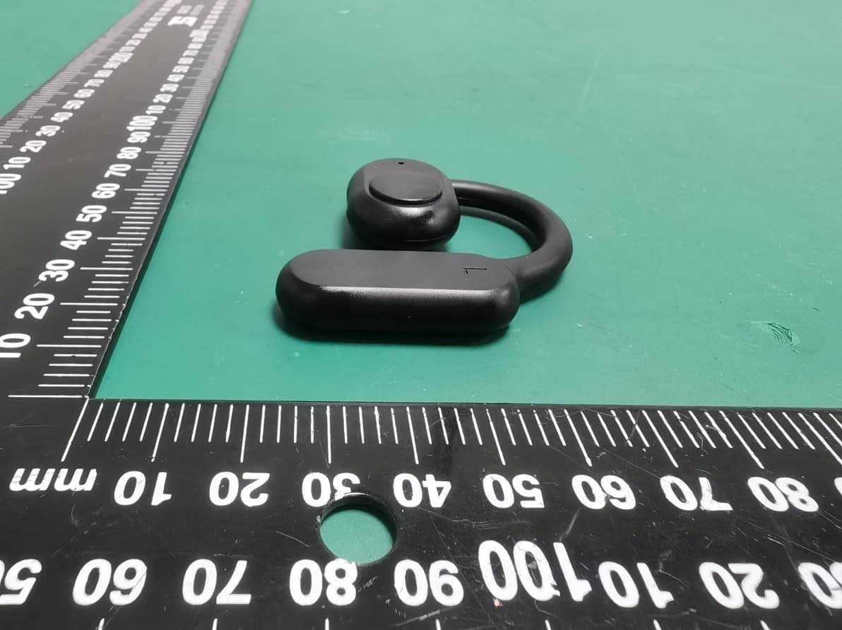 OPEN EAR SPORT HOOK TRUE WIRELESS EARBUDS - FCC ID 2BFYM-TWS122L - JINGSHAN  JINGYANG ELECTRONICS CO., LTD (4)
