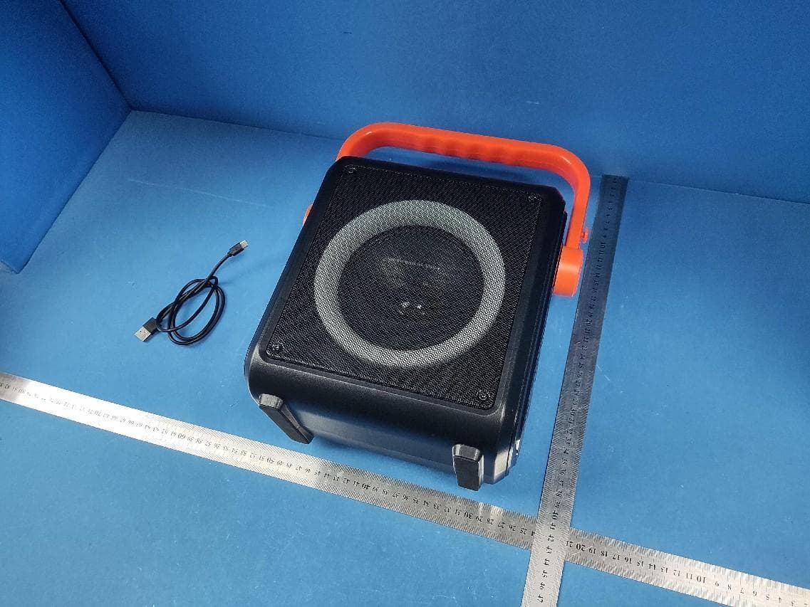 Karaoke Machine - FCC ID 2BFYP-HBL100 - Shenzhen Hatsune Miku E-Commerce Co., ltd. (2)