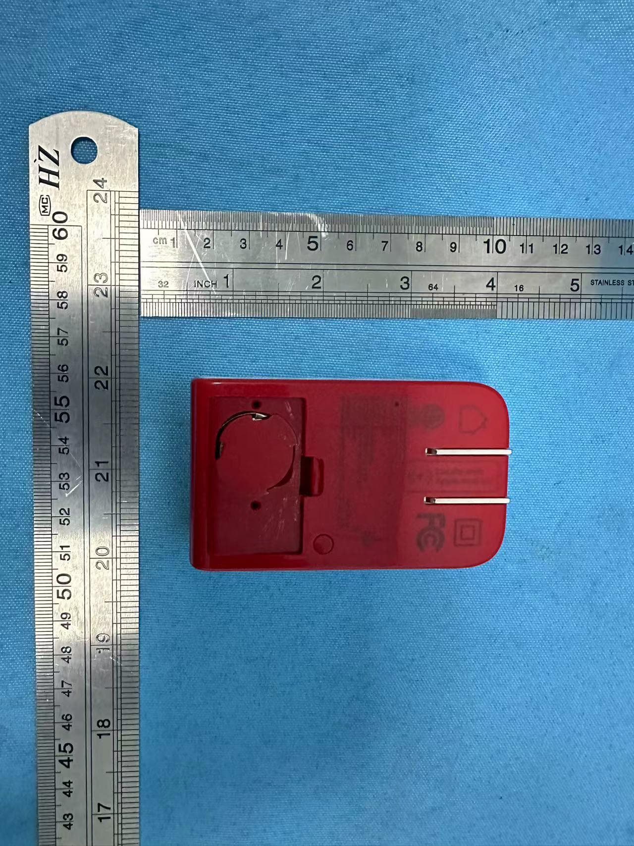 PlugBug Travel 50W - FCC ID 2BG2B-TS50W - DongGuan RuiHeng Electronic Technology CO., LTD (2)