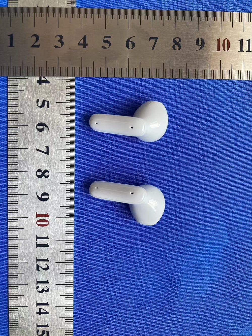 Bluetooth headphones - FCC ID 2BG2N-Y83 - Qile (Shenzhen) Technology Co., Ltd (5)