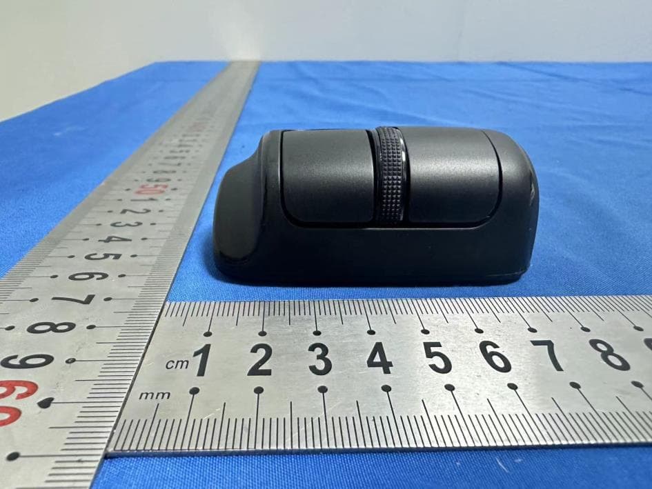 MOUSE - FCC ID 2BG3K-I2 - XUTHUS INT'L LOGISTICS LTD (3)