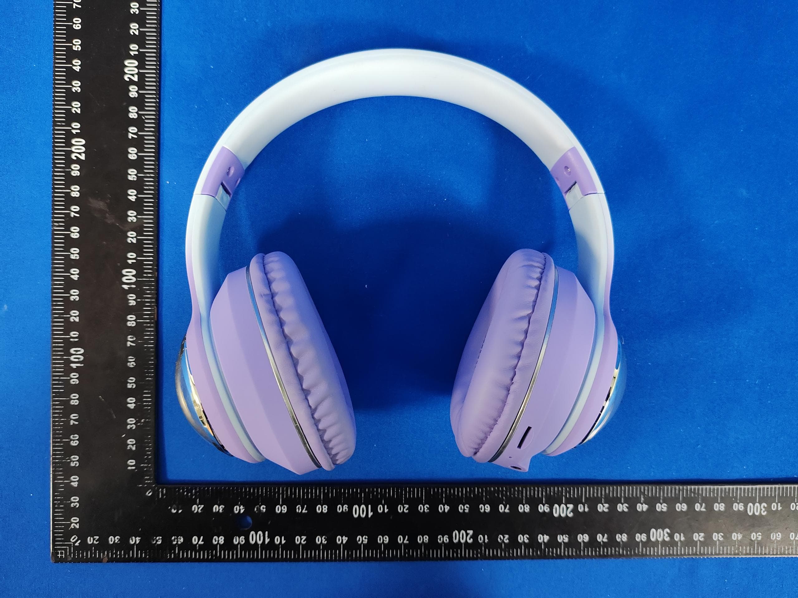 Headset - FCC ID 2BG3N-M8 - Shantou Lanzhirong electronic Technology Co., LTD (2)