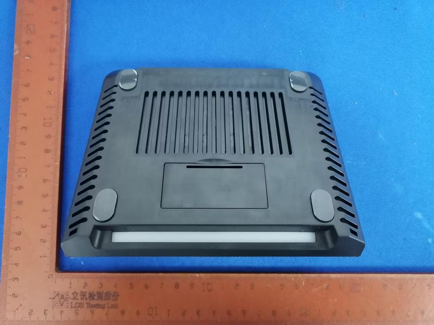 Wireless charging - FCC ID 2BG3O-STG-7079-KB - Ningbo Comax Imp.&Exp.Co.,Ltd. (4)