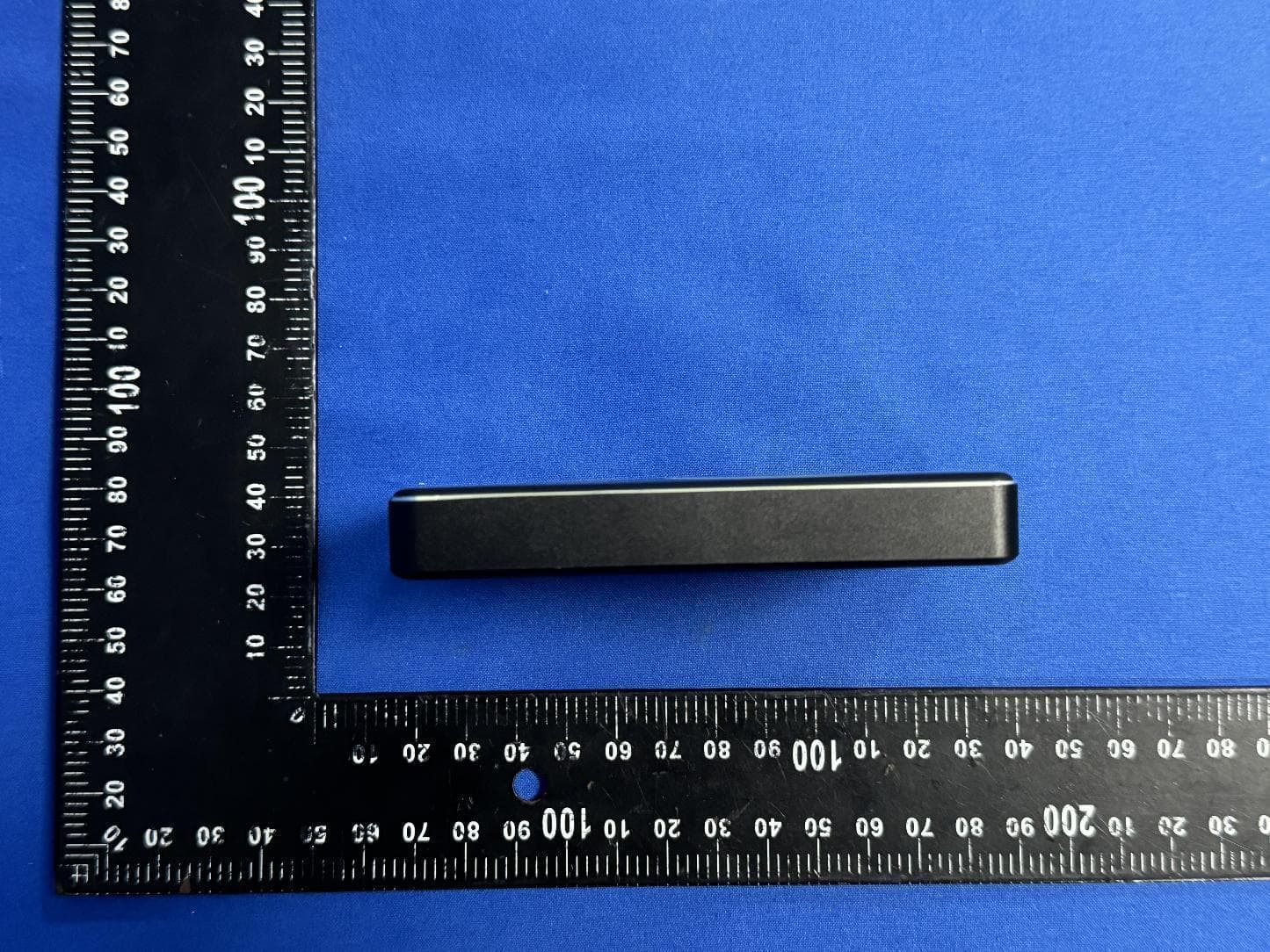 Magnetic Wireless Power Bank - FCC ID 2BG4L-KR-W0021 - SHENZHENSHI SHANCHENG TECHNOLOGY CO., LTD. (3)