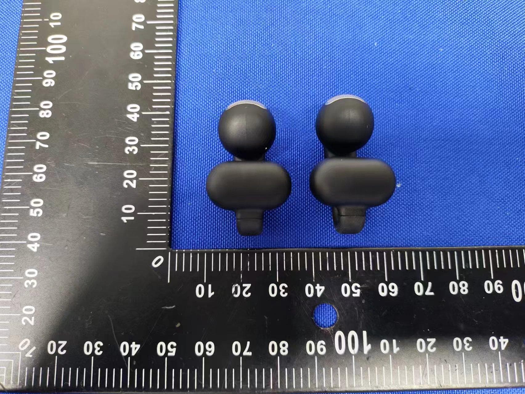 Sport headphones - FCC ID 2BG6U-E62 - Shenzhen Fanling Technology Co., Ltd. (2)