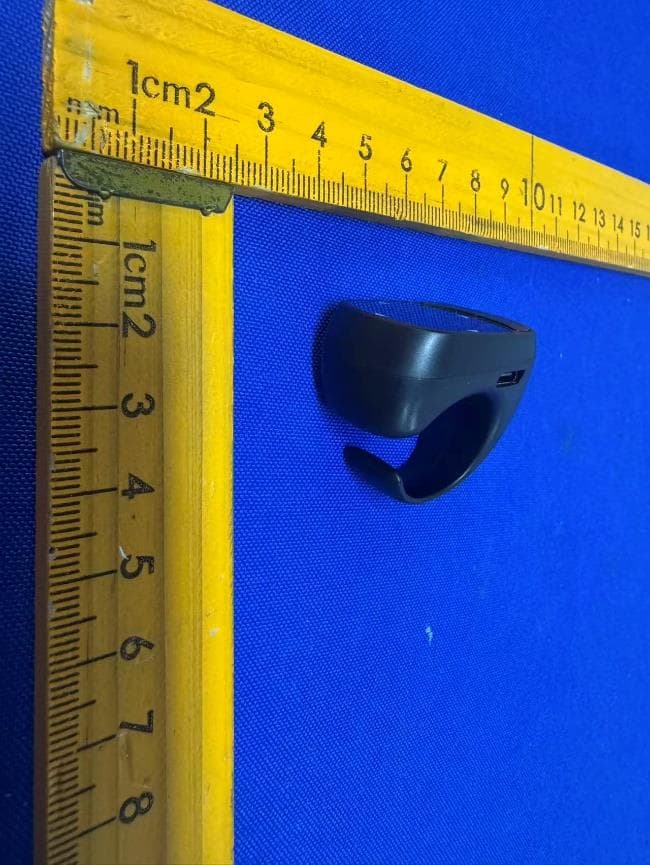 Mobile phone bluetooth Ring remote control - FCC ID 2BG83-X01 - Dongguan Jinxu Electronics Co., Ltd (5)