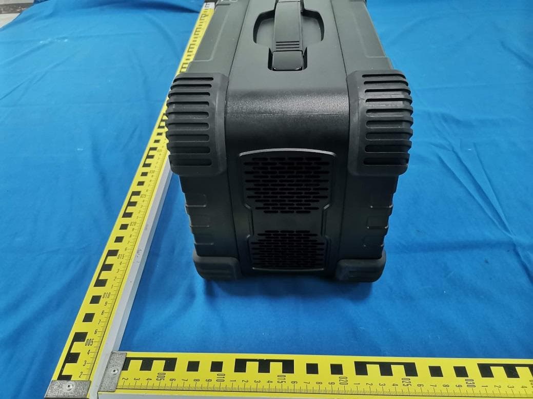 Lion Summit Solar Generator - FCC ID 2BG93-GP5 - VIRY TECHNOLOGY(Shenzhen) CO.,LIMITED (3)