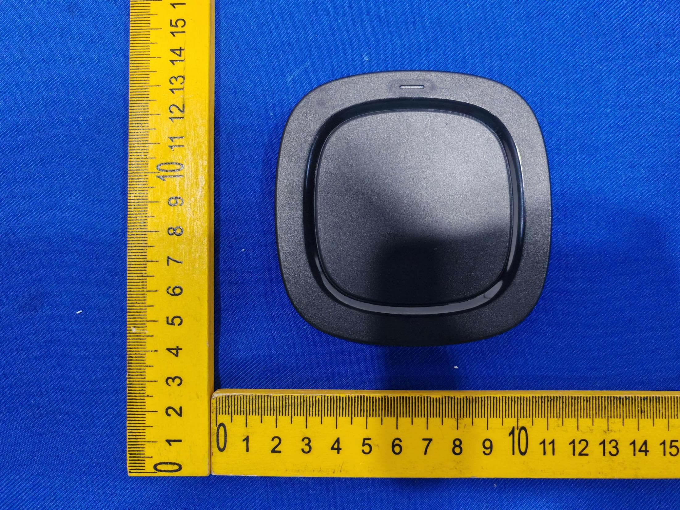 Wireless Charger - FCC ID 2BG95-WQ5MAX - Shenzhen GOLF&Feihuang Technology Co.,Ltd. (2)