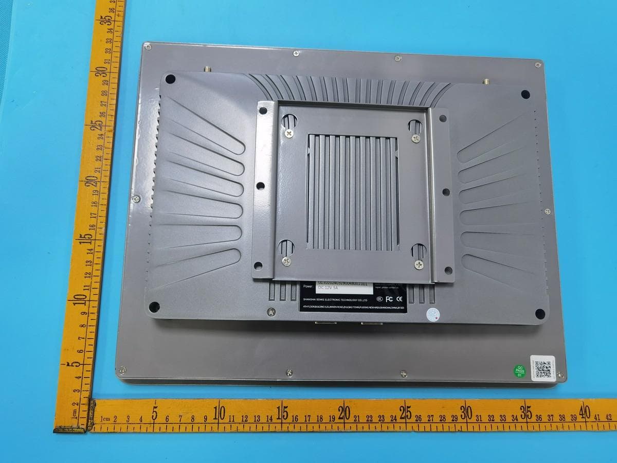 Touch all in one pc - FCC ID 2BGDB-SK-15A - Shanghai Senke Electronic Technology Co,Ltd.