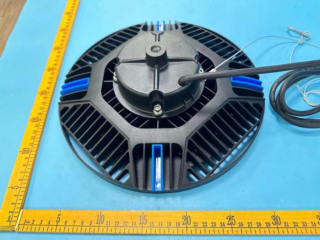 Smart Bay Light - FCC ID 2BGFS-HB035D - Shenzhen Senter Ecommerce Co. Ltd (3)