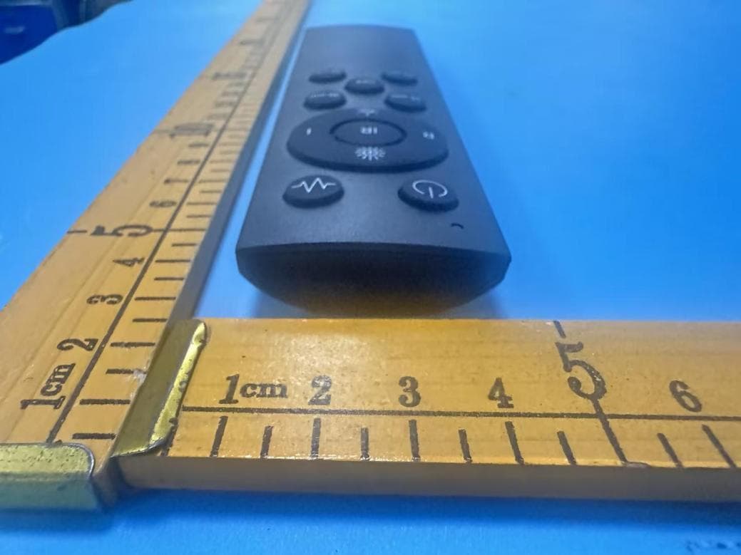 Red Light Therapy Lamp Remote Control - FCC ID 2BGFSSTR-LT-002 - Shenzhen Senter Ecommerce Co. Ltd (2)