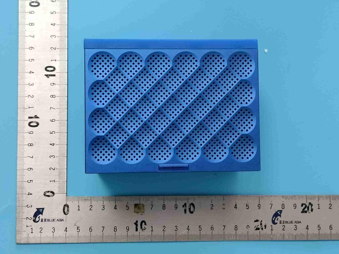 Wireless Bluetooth Speak - FCC ID 2BGIZ-J-CUBIC - Shanghai Wan Nian Song Electronics Co.,Ltd.