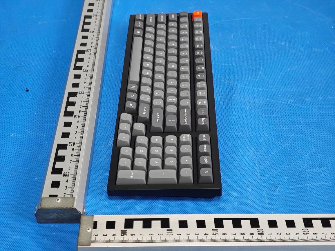 Wireless Keyboard - FCC ID 2BGKB-K4MAX - Keychron Technology (Shenzhen) Co., Ltd. (2)