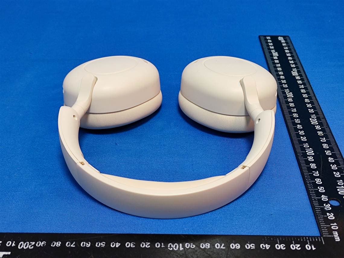 HYBRID ACTIVE NOISE CANCELLING WIRELESS HEADPHONES - FCC ID 2BGRX-M1 - Special Edition General Trading LLC (3)
