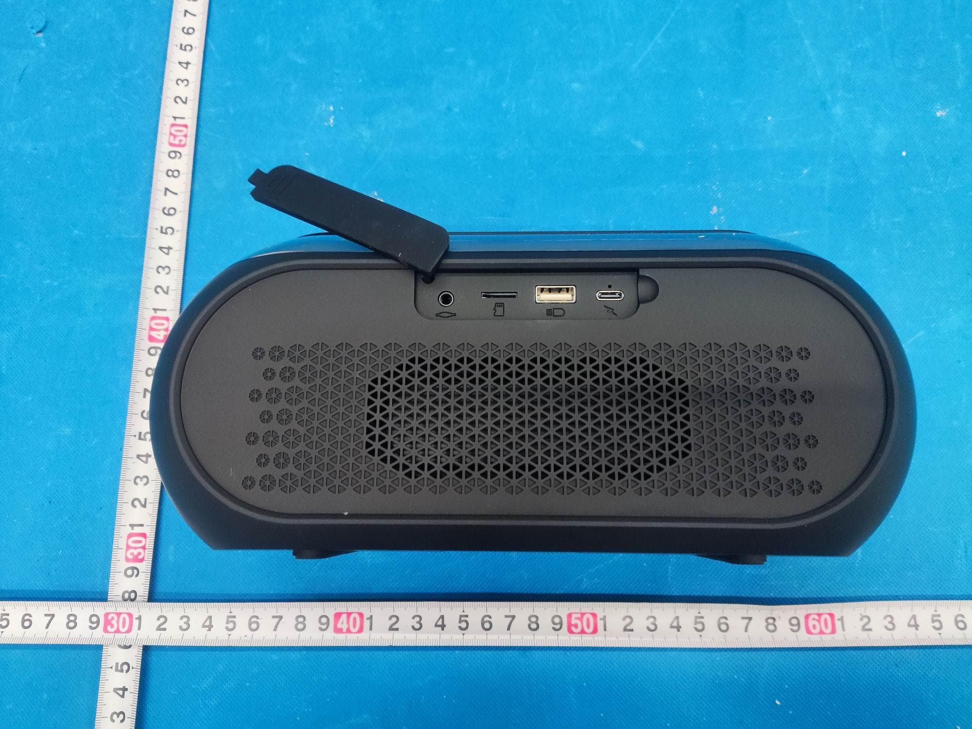 wireless speaker - FCC ID 2BGSD-LT66 - Dongguan Letu Electronic Technology Co.Ltd. (2)