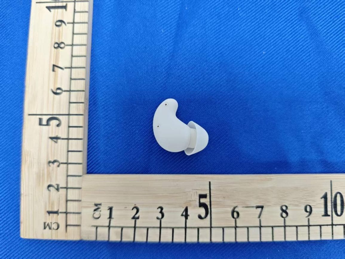 Bluetooth earphone - FCC ID 2BGTT-S1 - Shenzhen Maiyongchao Technology Co., Ltd. (5)