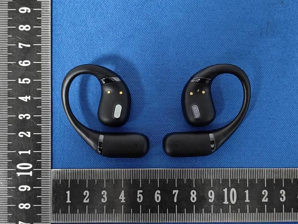 Bluetooth headset - FCC ID 2BGU9-YW01 - Dongguan Yanwei Electronic Technology Co., Ltd (2)