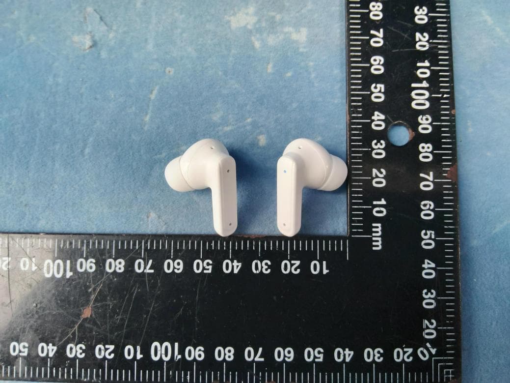 wireless headphone - FCC ID 2BGU9-YW13 - Dongguan Yanwei Electronic Technology Co., Ltd (2)