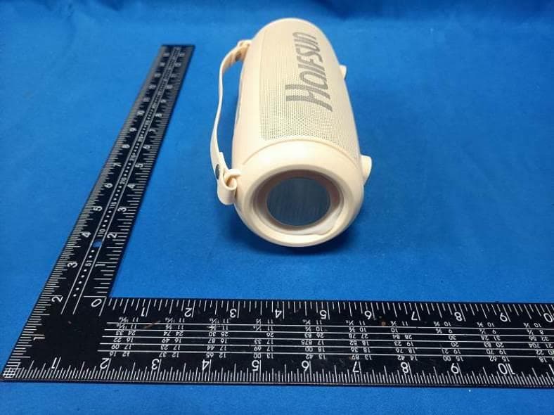 wireless karaoke speaker - FCC ID 2BGUW-S9 - Yiwu Star Power E-commerce Firm (3)
