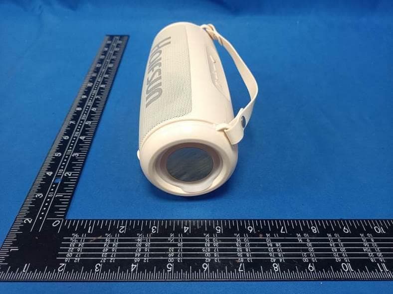 wireless karaoke speaker - FCC ID 2BGUW-S9 - Yiwu Star Power E-commerce Firm (4)
