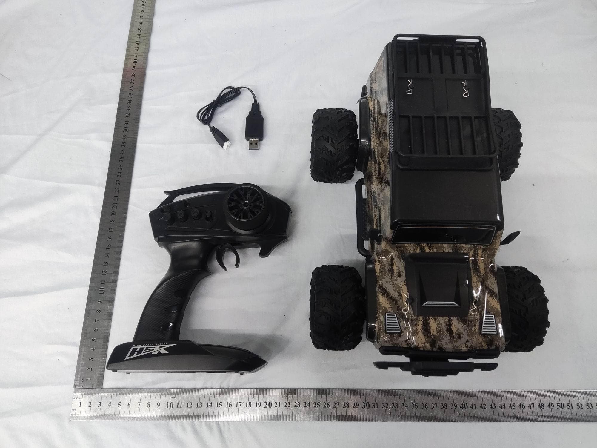 Remote control car series - FCC ID 2BGW9-G2201-B - XIN HAI HONG TOYS FACTORY (3)