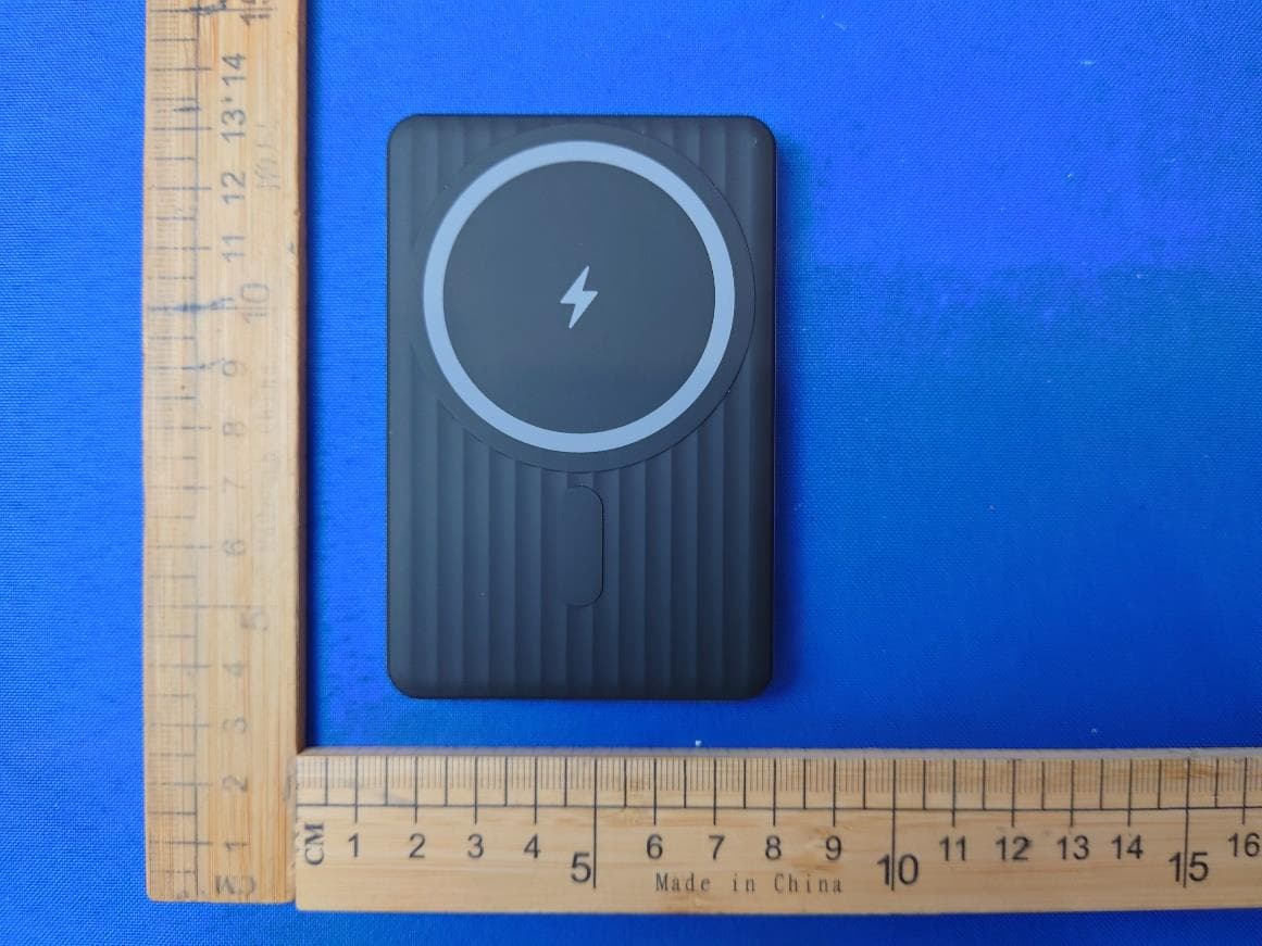 Magnetic Wireless Powerbank - FCC ID 2BGX5-5000 - Shenzhen Putuo Technology Co., Ltd (3)