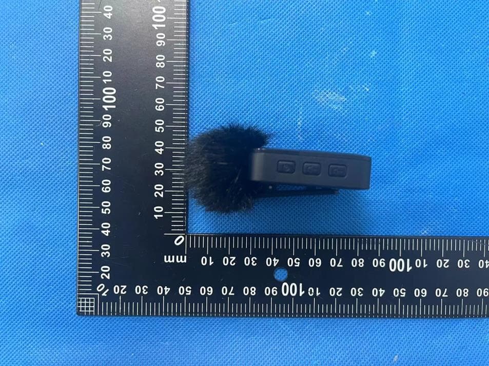 Wireless microphone - FCC ID 2BGXI-WL-101 - FITSPARK USA INC. (3)