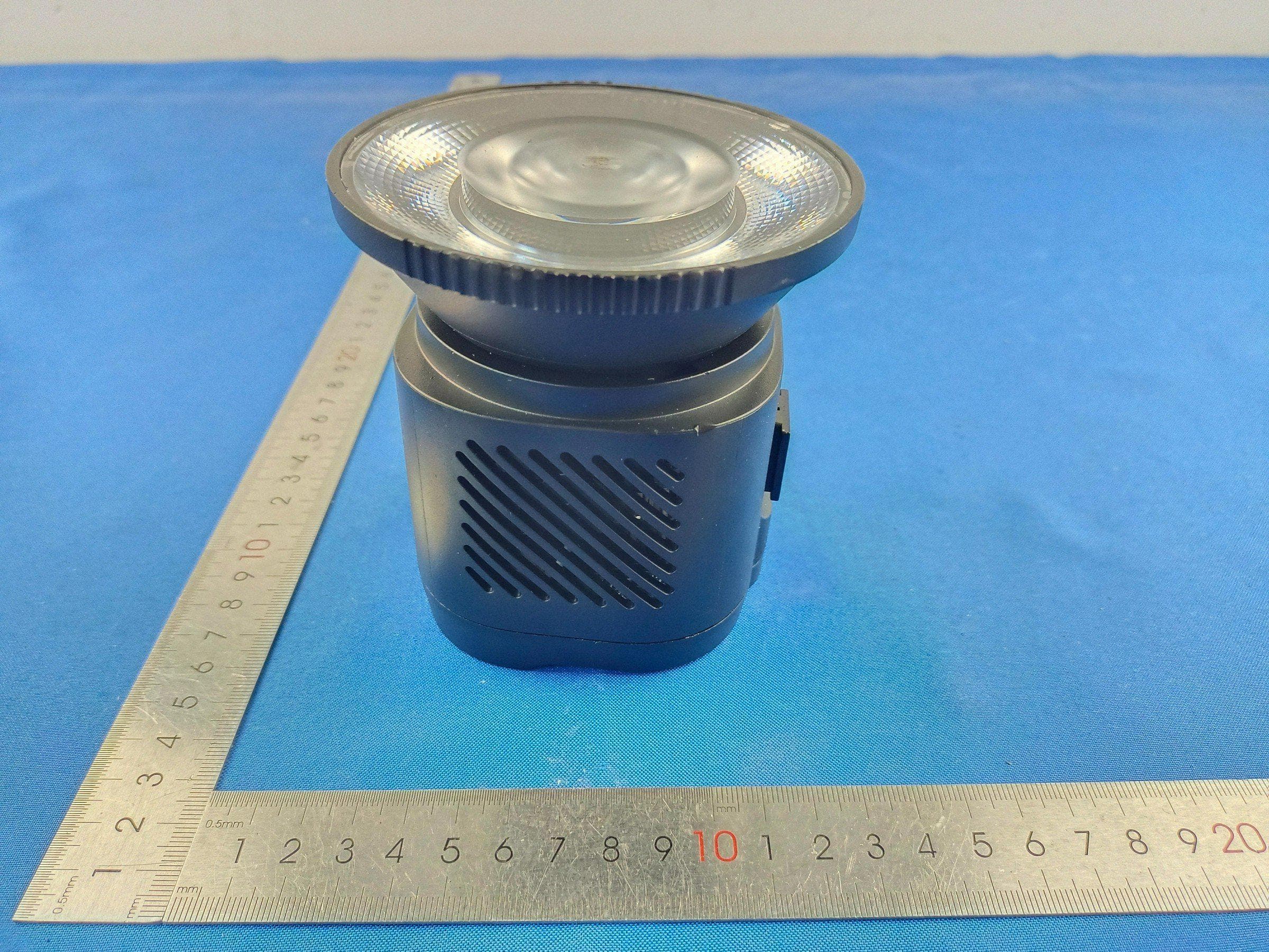 LightOn-60W Video Light - FCC ID 2BGZ6-LC60 - Shenzhen Ulanzi Technology Co.,Ltd. (2)