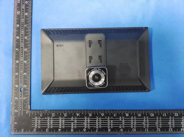 Carplay display dash cam - FCC ID 2BH49-XP200 - Dongguan Sipudun Electronic Technology Co., Ltd. (2)