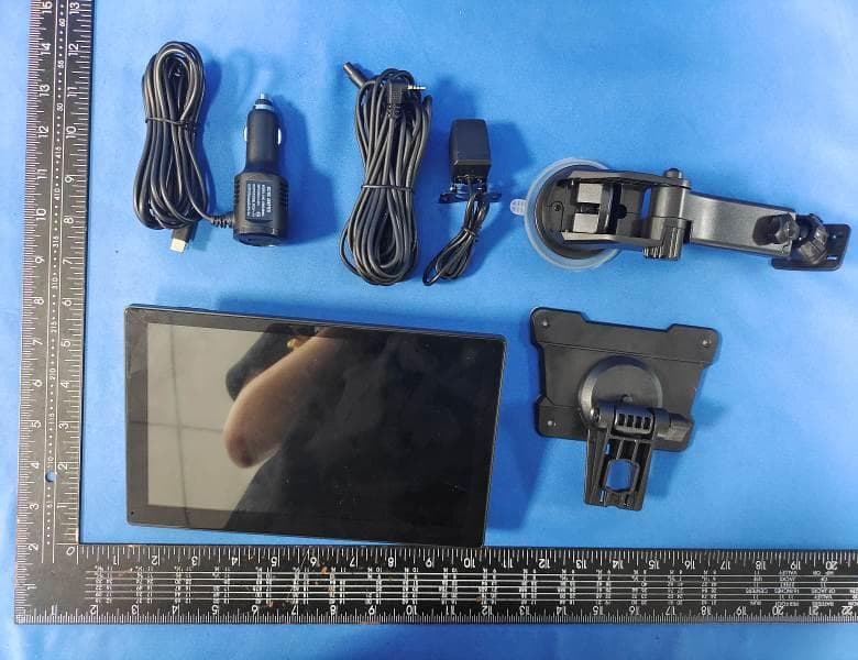 Carplay display dash cam - FCC ID 2BH49-XP200 - Dongguan Sipudun Electronic Technology Co., Ltd.