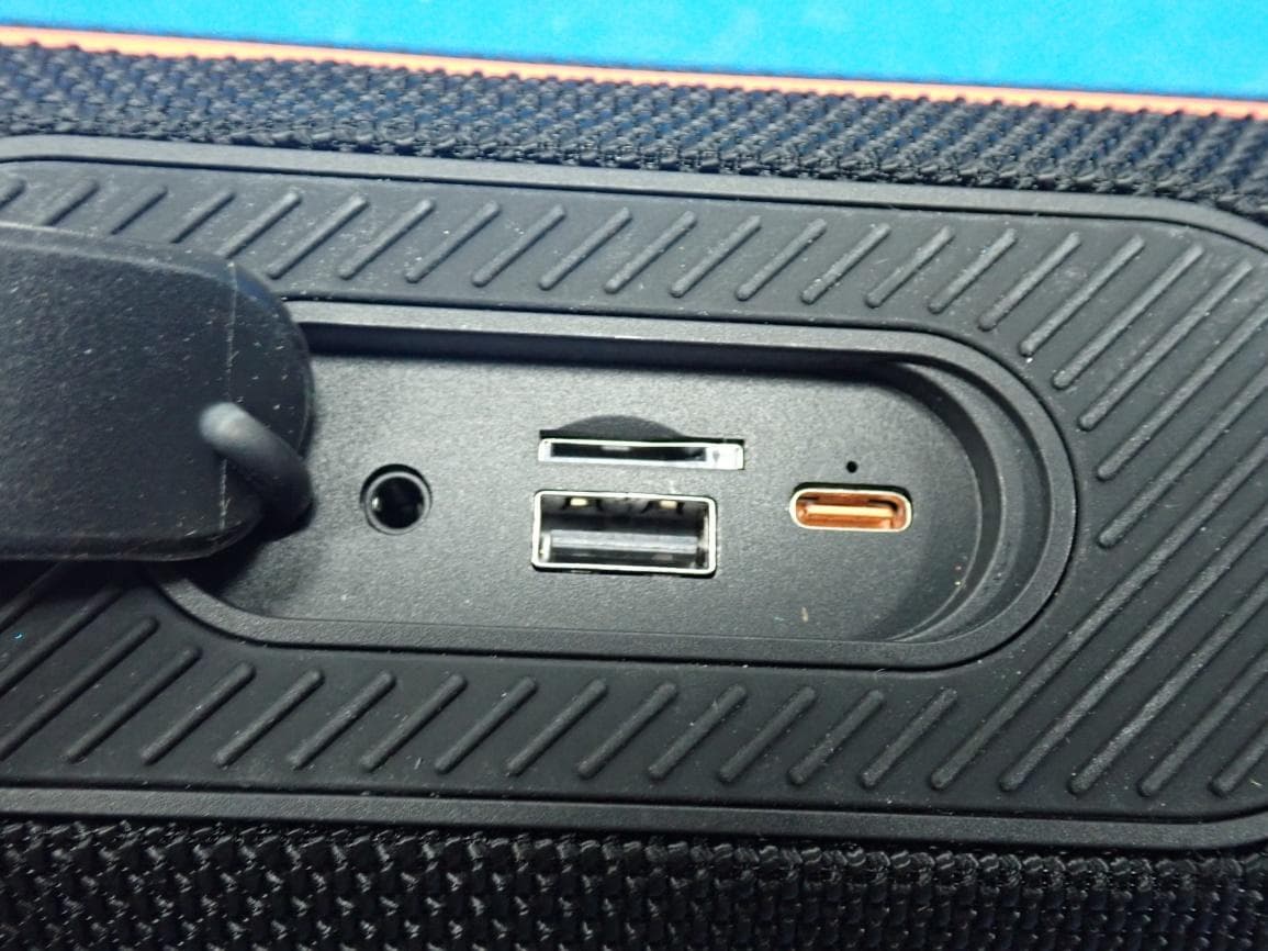 Wireless Speaker - FCC ID 2BH4J-S8600PRO - Dongguan Lingchao Electronic Technology Co., Ltd. (4)