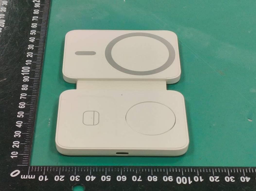3-IN-1 FOLDABLE WIRELESS CHARGING STATION WITH MIRROR - FCC ID 2BH5P-QIS23 - Shenzhen Frageway Technology Co.,Ltd (4)