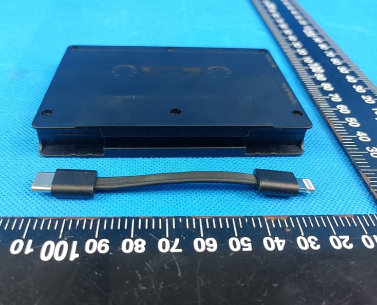 Wireless Speaker with Power Bank - FCC ID 2BH5W-25001 - Shenzhen Xinvo Technology Co., LTD (3)
