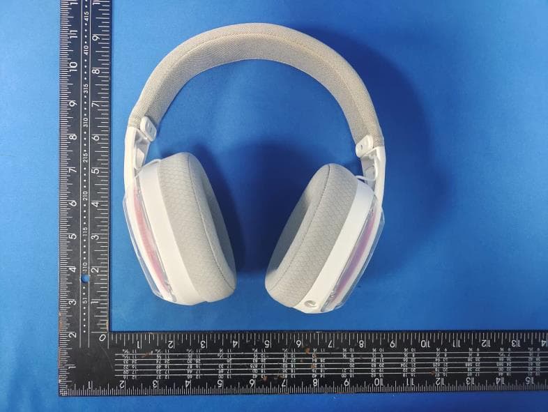 2.4G triple-mode gaming headset - FCC ID 2BH63-L60 - Dongguan De Xinlong electronic Technology Co., LTD (3)