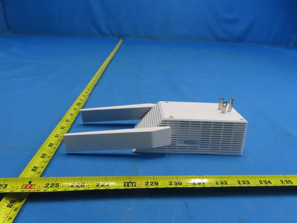 BE3600 Wi-Fi 7 Range Extender - FCC ID 2BH7FRE235BEV2 - TP-Link Systems Inc. (4)