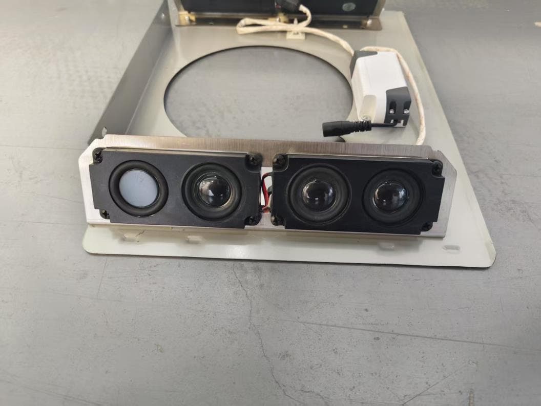Crown Sound - FCC ID 2BH7P-CRNBT - Zhejiang Aisen Electric Appliance Co.Ltd (4)