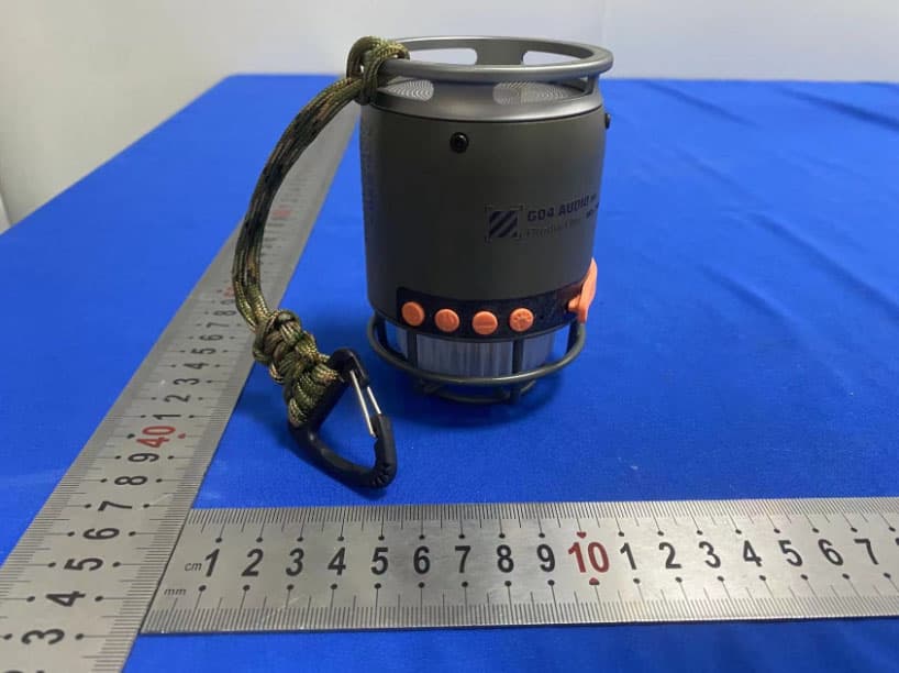 Camping Speaker - FCC ID 2BH7R-L208 - Zhuhai Zhengwei Technology Co.,Ltd. (2)