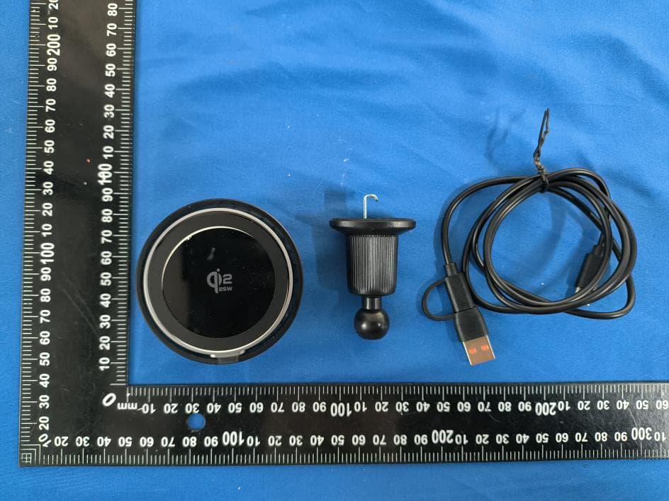 Car wireless charging mount - FCC ID 2BH7V-BK61 - Shenzhen Zhiding Manufacturing Co., Ltd (3)