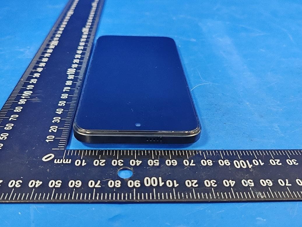 Mobile Phone - FCC ID 2BH83-A1 - FULL TECHNOLOGY TRADE LIMITED (5)