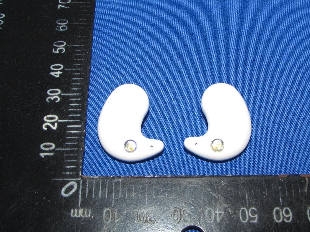 Bluetooth Headset - FCC ID 2BH8I-J11 - Shenzhen Yuan Xiu trading Co., LTD
